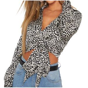 Pretty Little Thing Avalyn Animal Print Blouse